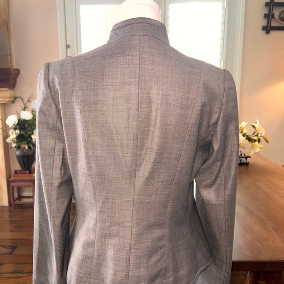 Armani Collezioni Virgin Wool Jacket size 10 - Picture 4 of 7